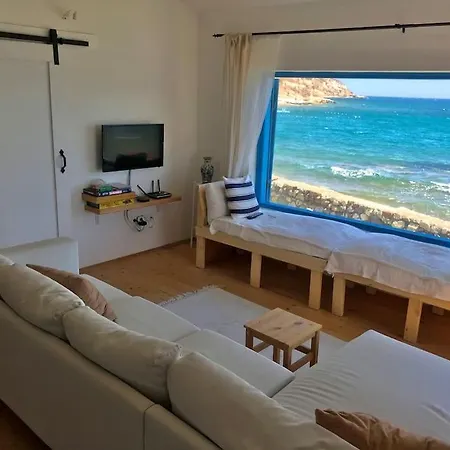 The Holiday House Over The Sea
