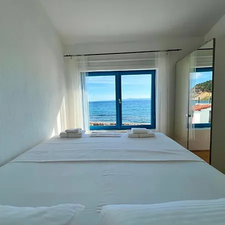 Feriehus The Holiday House Over The Sea Karaburun (Izmir)